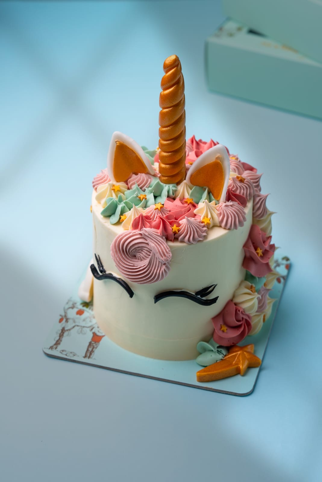 Unicorn cake *pre- order*